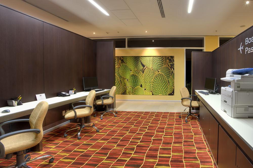Courtyard By Marriott Leon At The Poliforum Exterior foto