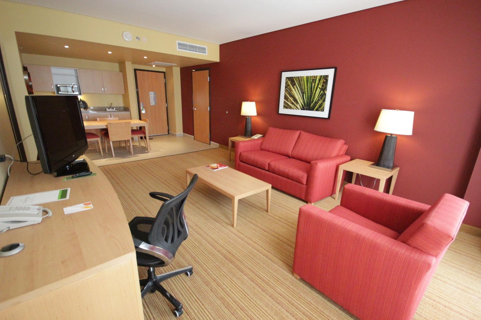 Courtyard By Marriott Leon At The Poliforum Exterior foto